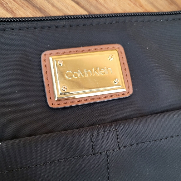 Calvin Klein Black and Tan Crossbody Bag, Like New - Picture 2 of 7